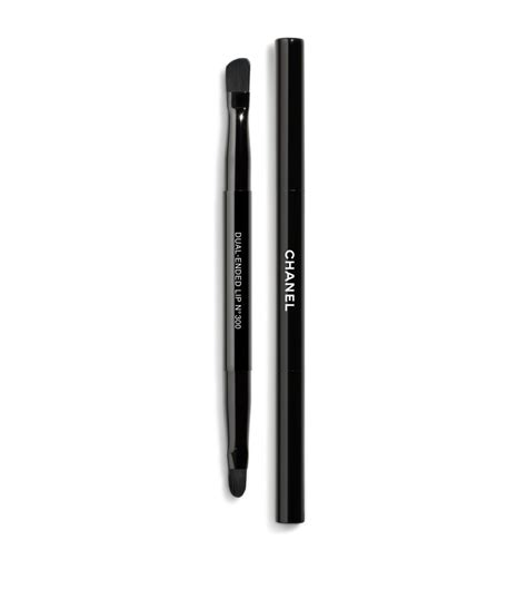 chanel lip brush